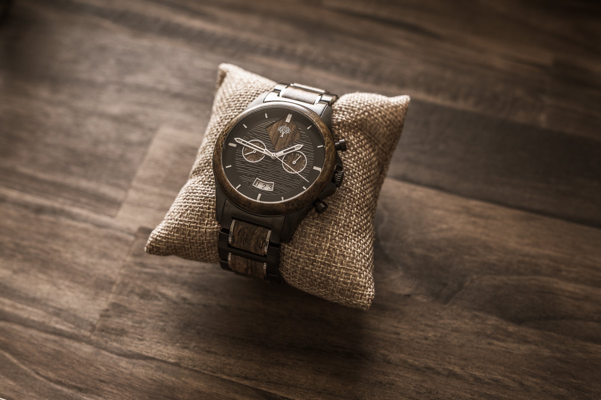 The Dawson Wood Watch Black Stainless x Gold Sandalwood